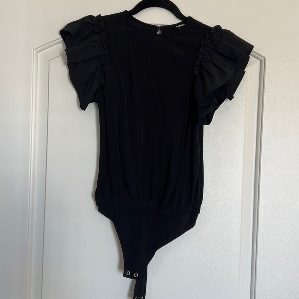 💸 Ruffle Sleeve Bodysuit